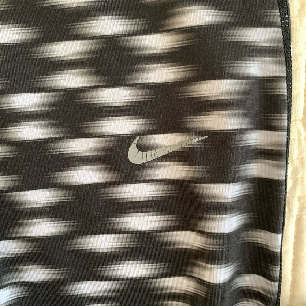Nike | workout leggings - Picture 3 of 6